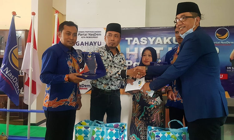Tasyakuran HUT ke-9 Partai Nasdem. (foto: ist)