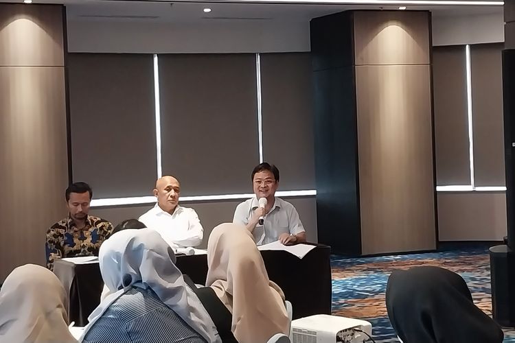 Menkop UKM Tegaskan Larangan E-commerce Lakukan Promosi Pakaian Bekas. Foto: Ist
