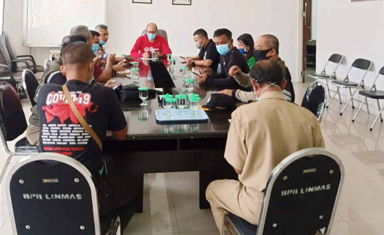 Kepala BPB Linmas Kota Surabaya Irvan Widyanto mengajak rakor 15 kecamatan.