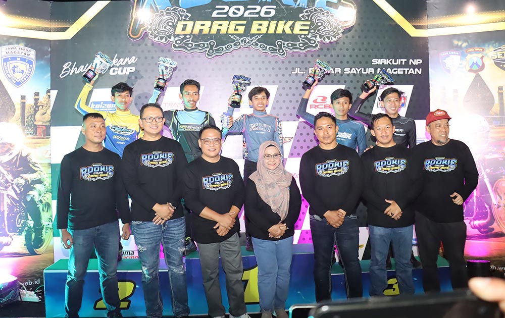 Kapolres Magetan AKBP Dr. Raden Erik Bangun Prakasa bersama Bupati Magetan Hj. Nanik Endang Rusminiarti dan jajaran Forkopimda membuka Bhayangkara Rookie Dragbike 2026. Foto: ANTON/HB