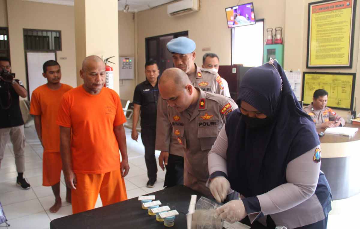 Puluhan Tahanan Polres Kediri Kota Jalani Tes Urine