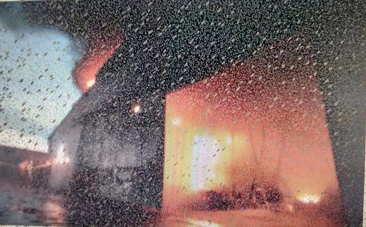 Dua Gudang Cat di Jayanegara Mojokerto Ludes Terbakar