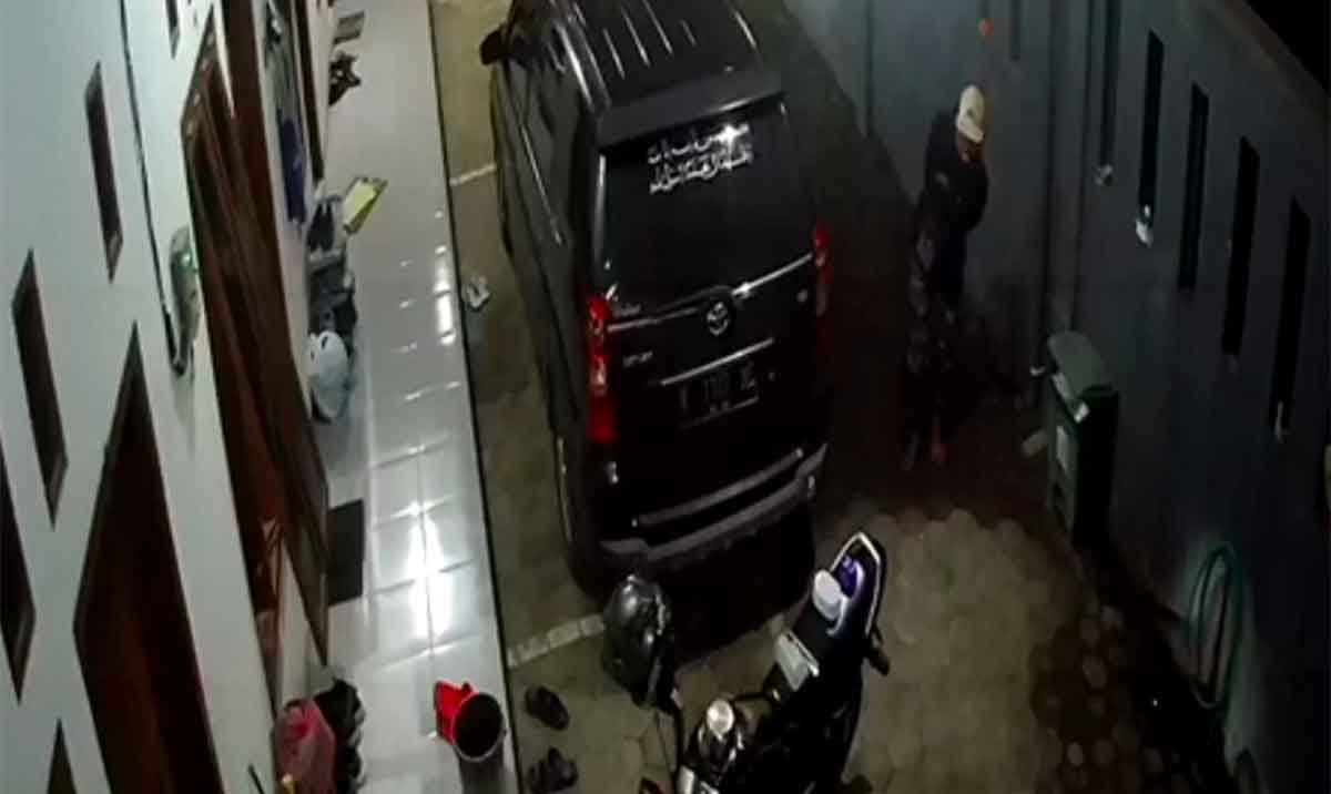 Rekaman CCTV curanmor di Tuban.