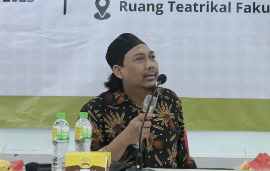 Aguk Irawan MN
