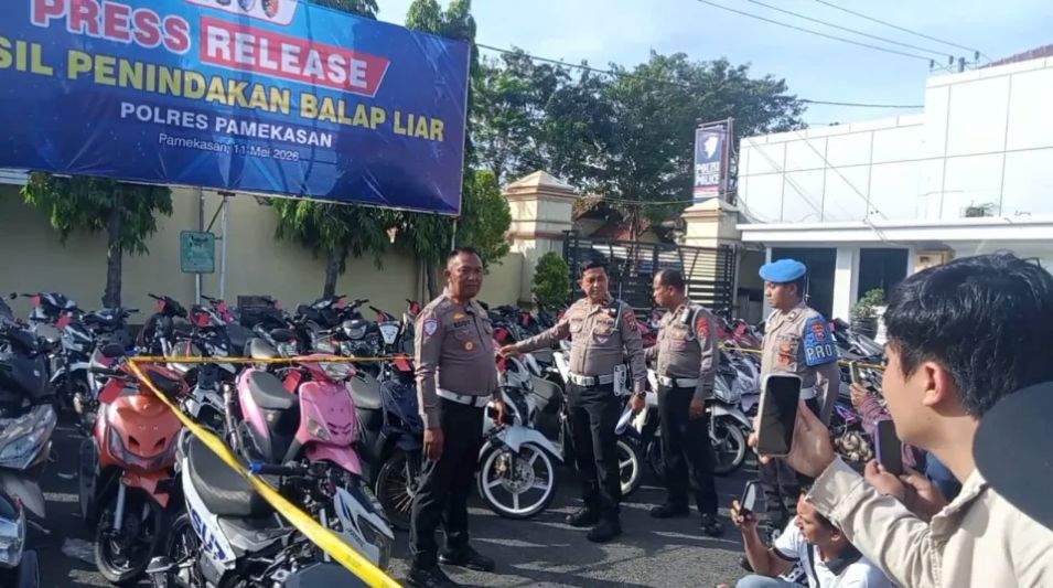 Motor hasil penindakan yang diamankan di Mapolres Pamekasan