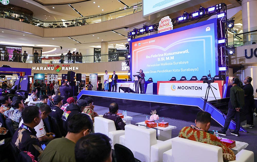 Pemkot Surabaya memberikan dukungan penuh terhadap gelaran Grand Tournament Mobile Legends: Bang Bang (MLBB) Goes To School 2025 yang diselenggarakan oleh Moonton Games, di Atrium Tunjungan Plaza 3, Surabaya mulai Kamis (8/1/2026) hingga Minggu (11/1/2026). Foto: Hms