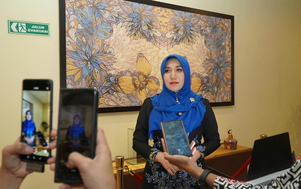 Lia Istifhama, Anggota DPD RI.