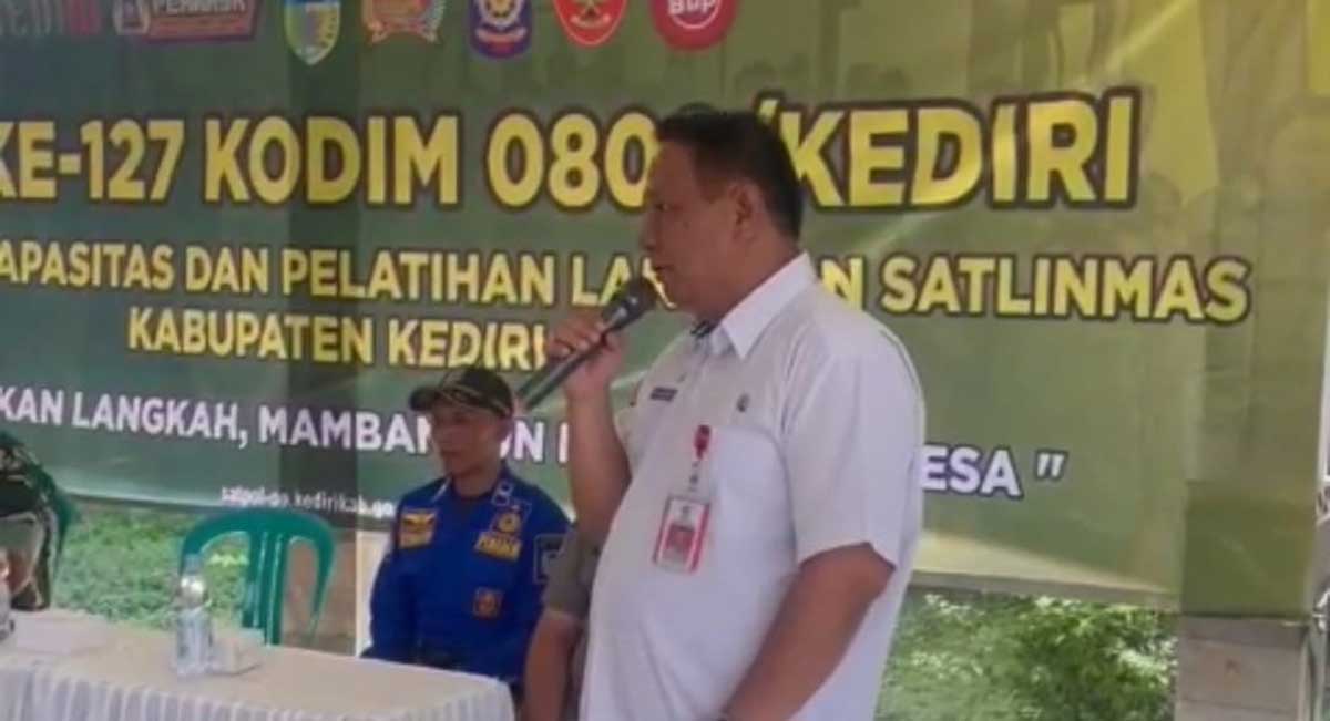 Pemaparan materi yang dilakukan Kepala Satpol PP Kabupaten Kediri, Kaleb Untung Satrio Wicaksono. Foto: Ist
