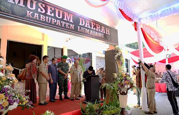 Bupati Lumajang Drs As