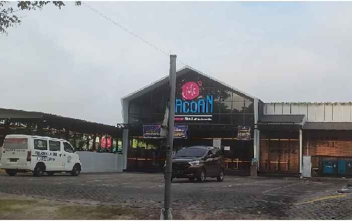 Gerai Mie Gacoan cabang 2, di Jalan Sumatra GKB, Desa Randuagung, Kecamatan Kebomas. Foto: SYUHUD/ BANGSAONLINE.com