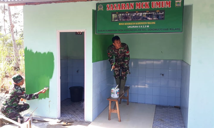 Pengerjaan MCK program TMMD ke-106 tinggal tahap finishing.
