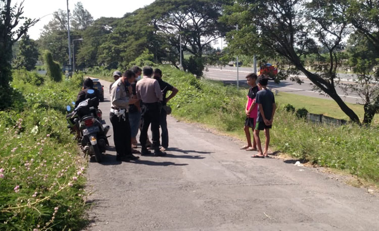 Polisi menggelar olah TKP di lokasi kejadian, Kamis (7/5).