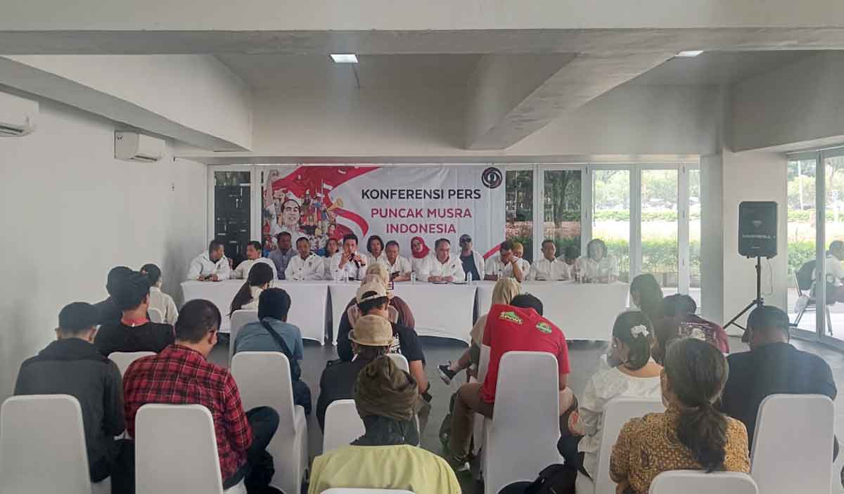 Musyawarah Rakyat atau Musra Indonesia saat konferensi pers di Istora Senayan, Jakarta.