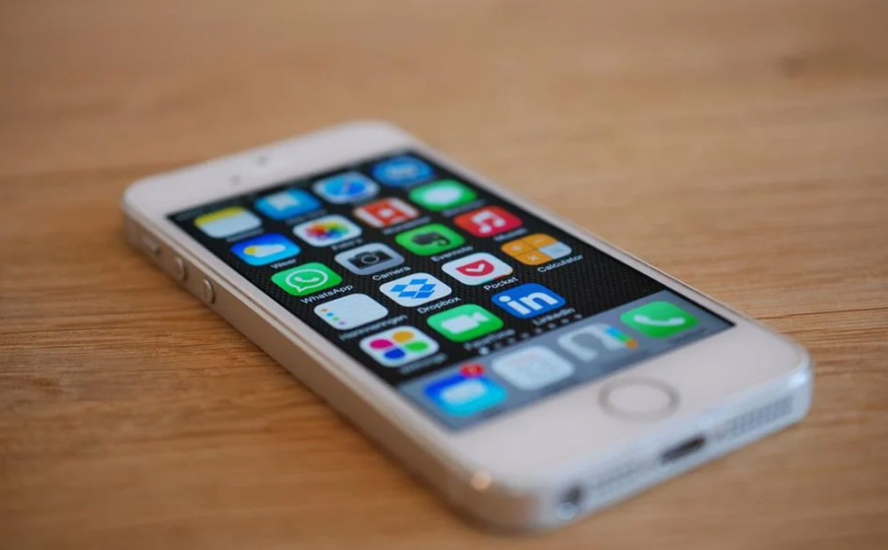 iPhone 5S tetap terlihat mewah hingga saat ini. foto: Pixabay 