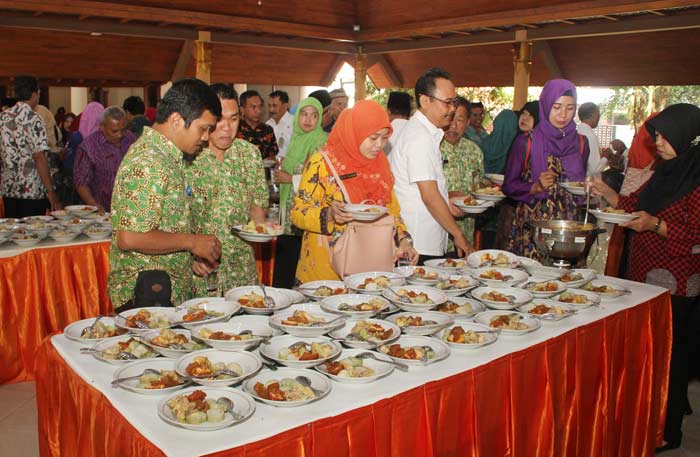Halal Bihalal, Pemkab Sidoarjo Suguhkan 2.300 Lontong Cap Gomeh 