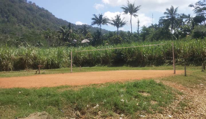 Lapangan Bola Voli Desa Watuagung Kec. Watulimo Kab. Trenggalek. foto: HERMAN/ BANGSAONLINE