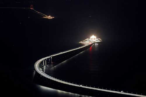 Byur... sim salabim... muncul di seberang sana. foto: mirror.co.uk