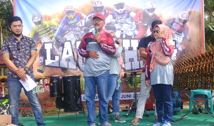 Suhandoyo saat launching WEGO Sirkuit Grasstrack.