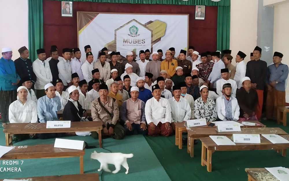 Foto bersama para pengurus Hisan.