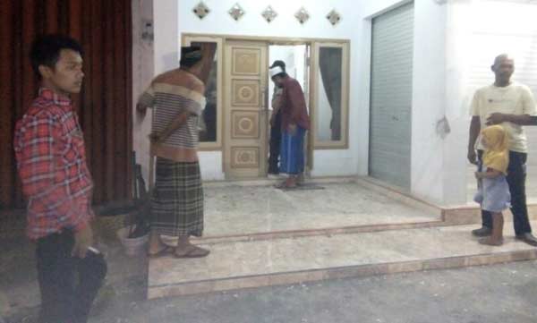  Bondet yang mengenai tembok rumah jurangan sembako