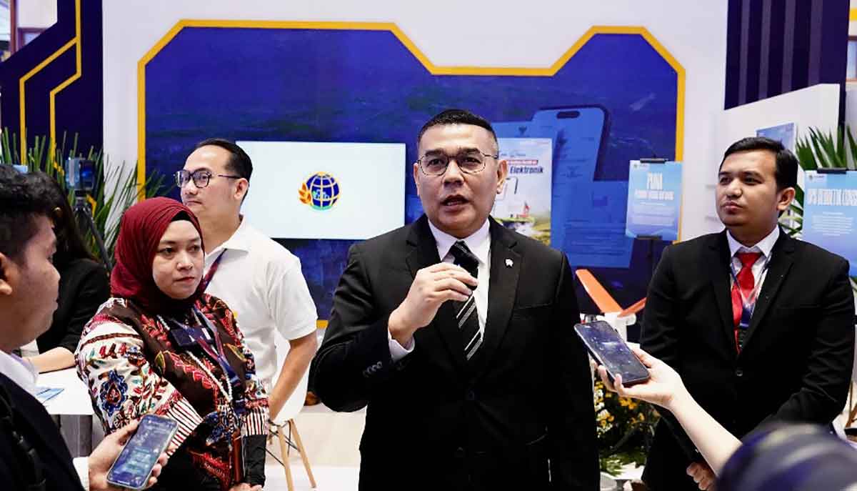 Wamen ATR/BPN saat memberi keterangan ke awak media.
