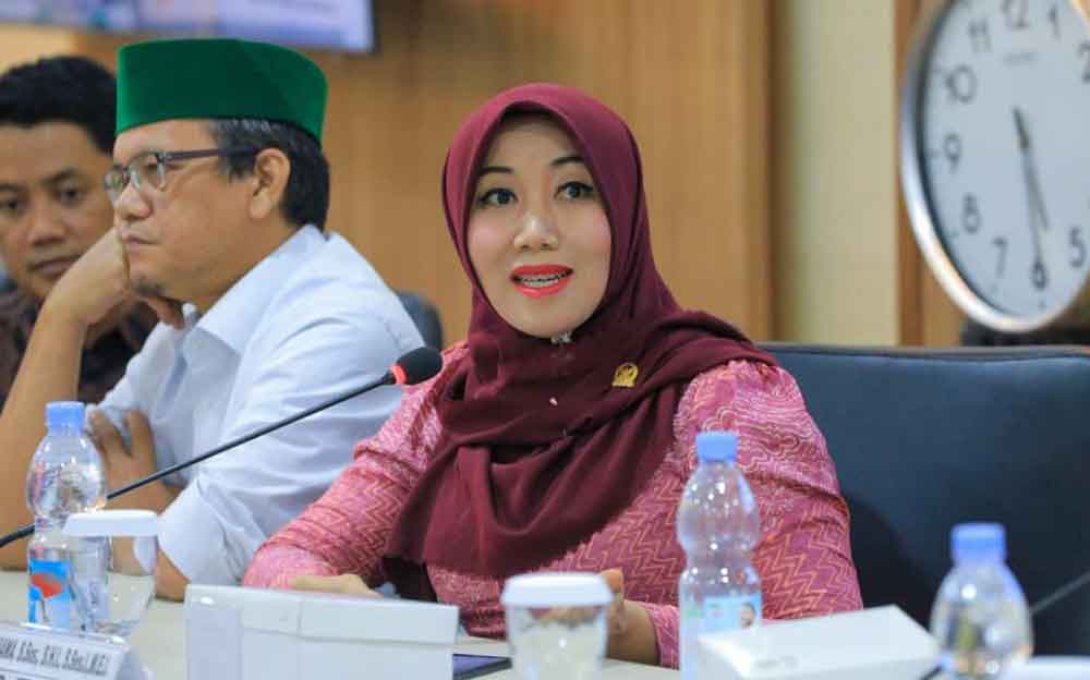 Lia Istifhama, Anggota DPD RI.