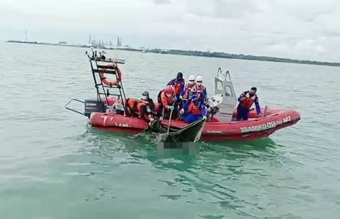 Ada Mayat Terapung di Perairan Tuban, Diduga Penumpang Kapal Karam Akibat Dihantam Ombak Besar