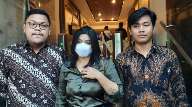 Pacar Dea Akui Tak Terima Keuntungan dari Konten Pornonya di 'Onlyfans