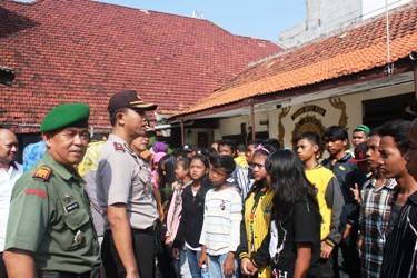 ?Suasana pembukaan outbond bagi anak jalanan. foto:rusmiyanto/bangsaonline