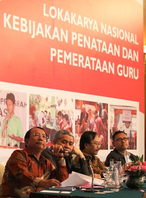GURU. Suasana lokakarya kebijakan PPG.