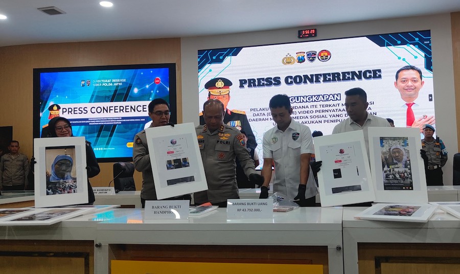 Konferensi pers pengungkapan kasus pemalsua video 4 Gubernur dan penipuan yang digelar Diressiber Polda Jatim