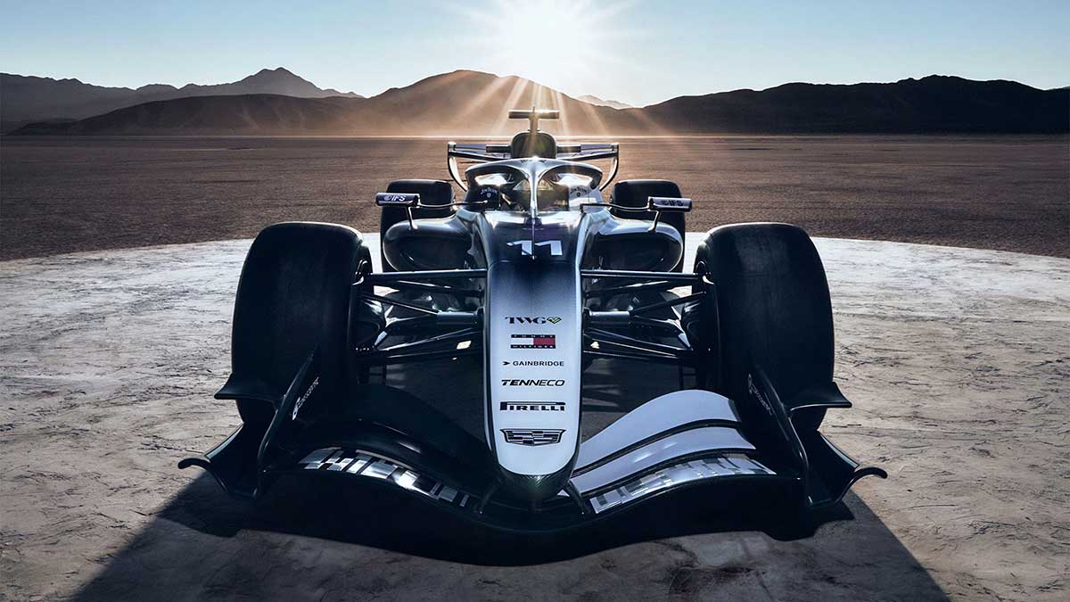 Mobil Formula 1 Cadillac musim 2026 yang didominasi oleh warna putih dan hitam. Foto: Formula1