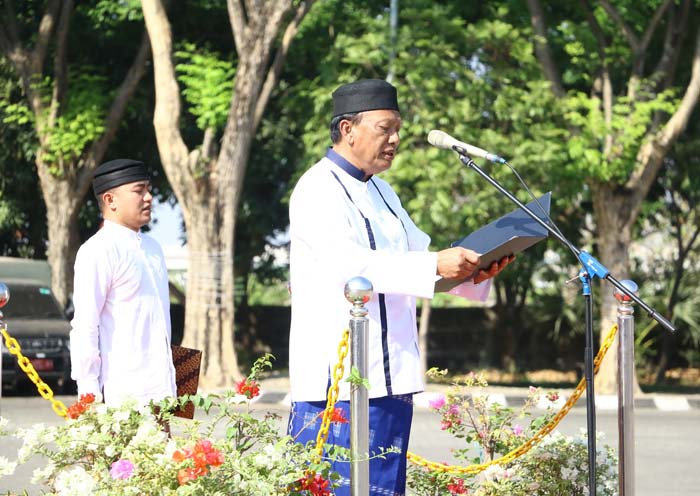 Bupati Sambari Ajak Ikrar Santri Indonesia