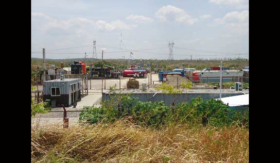 Lapangan minyak dan gas bumi (migas) Banyuurip, Blok Cepu.