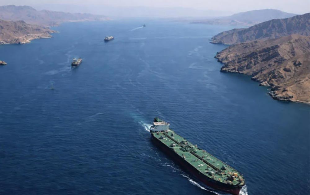 Selat Hormuz.