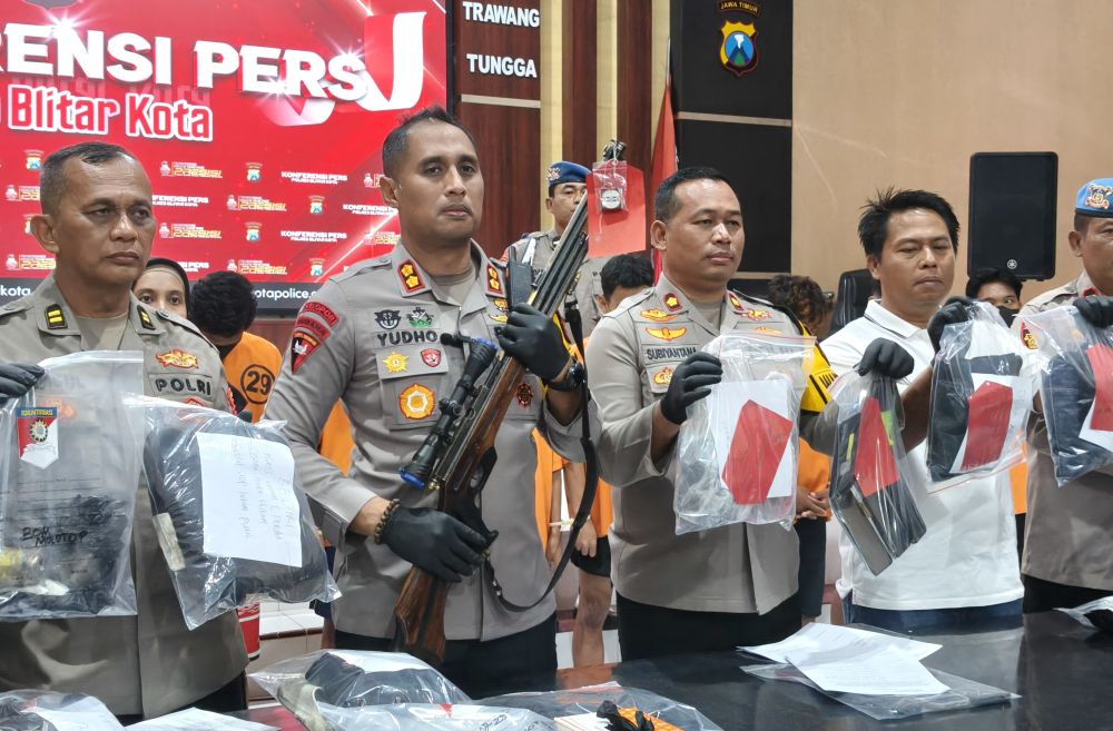 Pemilik Senapan Angin Penyerangan di Mapolres Blitar Kota Terungkap, Bondet dan Puluhan BB Diamankan