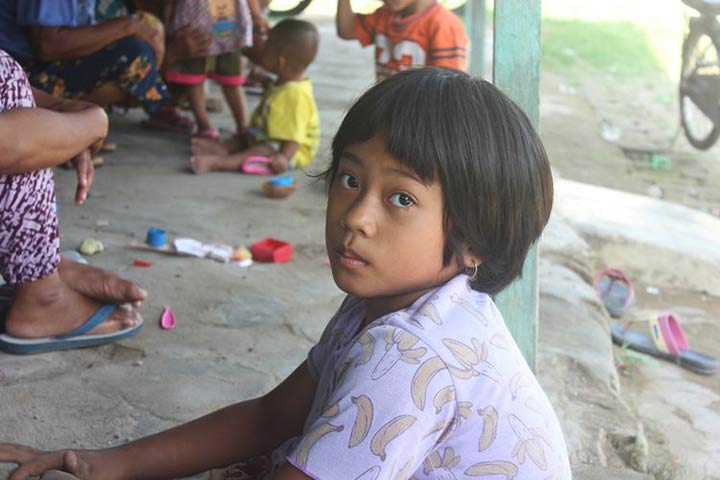 Dinda Putri Aprilia, terserang lumpuh layu tapi tetap ingin sekolah dan jadi dokter. 