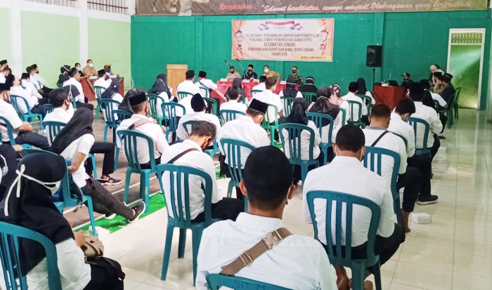 Pelaksanaan pelantikan pengawas TPS se-Kecamatan Geneng, Ngawi.