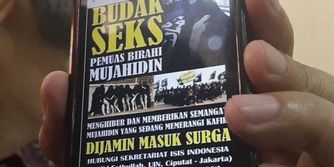 Pamflet ISIS yang beredar di UIN Syarif Hidayatullah Jakarta. ©2014/Merdeka.com/Wahid Chandra Daulay