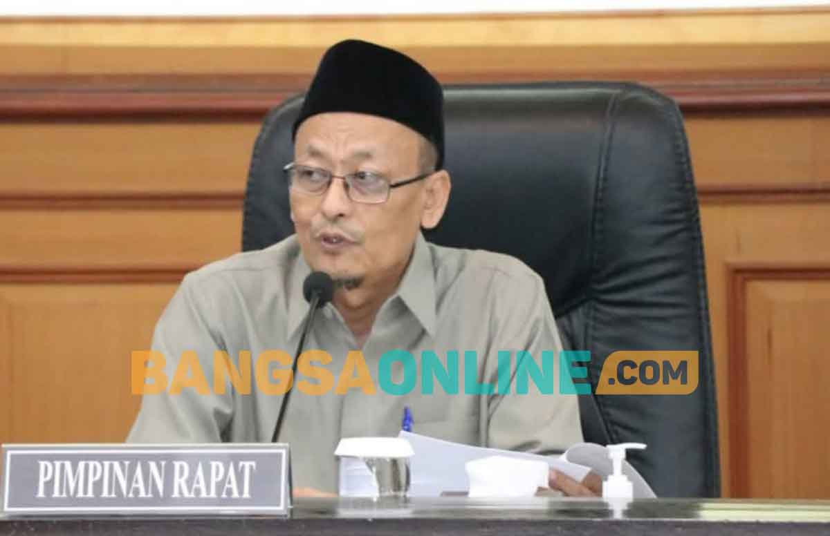 Wakil Ketua DPRD Gresik, Ahmad Nurhamim. Foto: SYUHUD/BANGSAONLINE