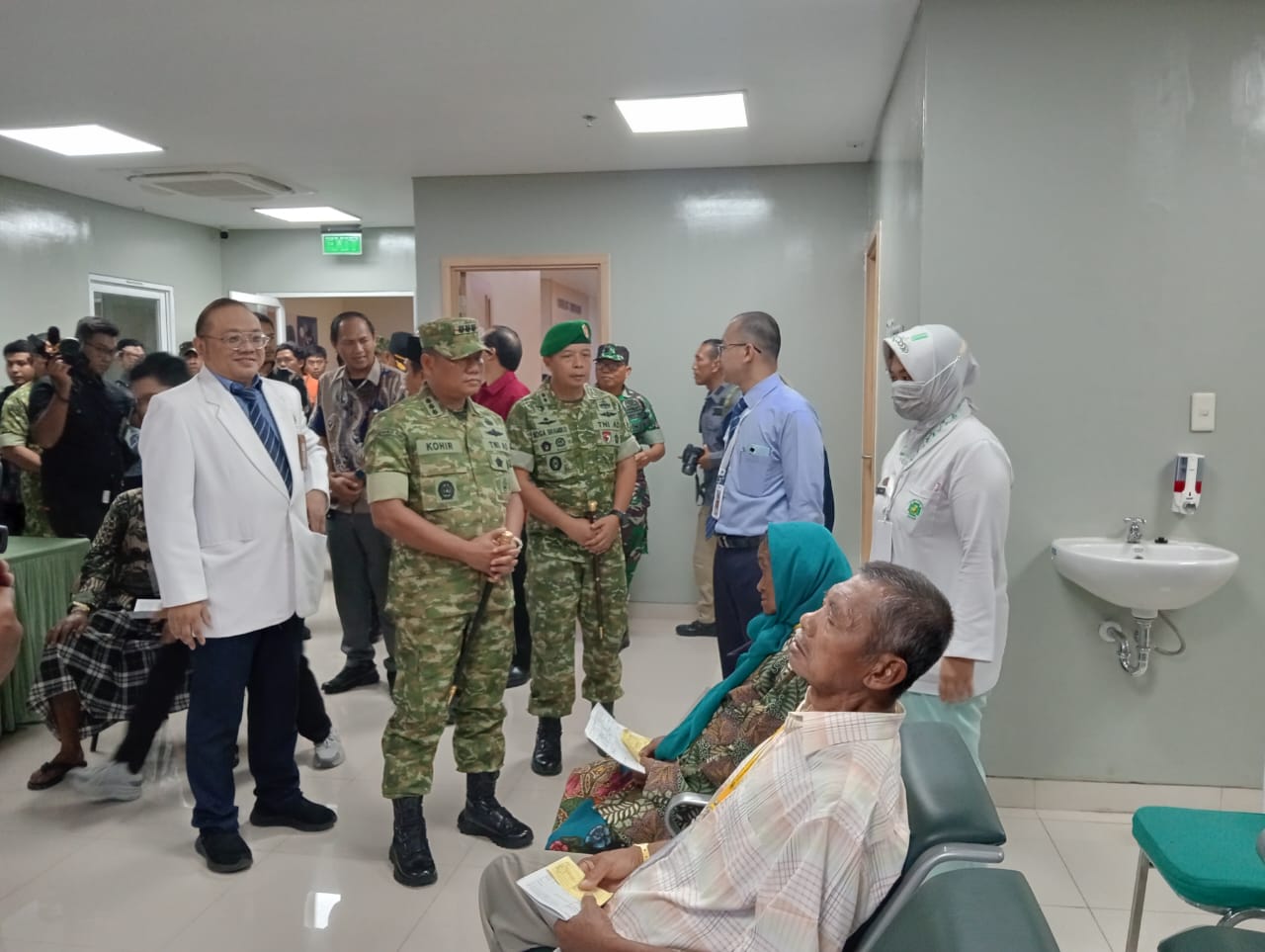 Operasi katarak massal yang digelar Kodim Pasuruan