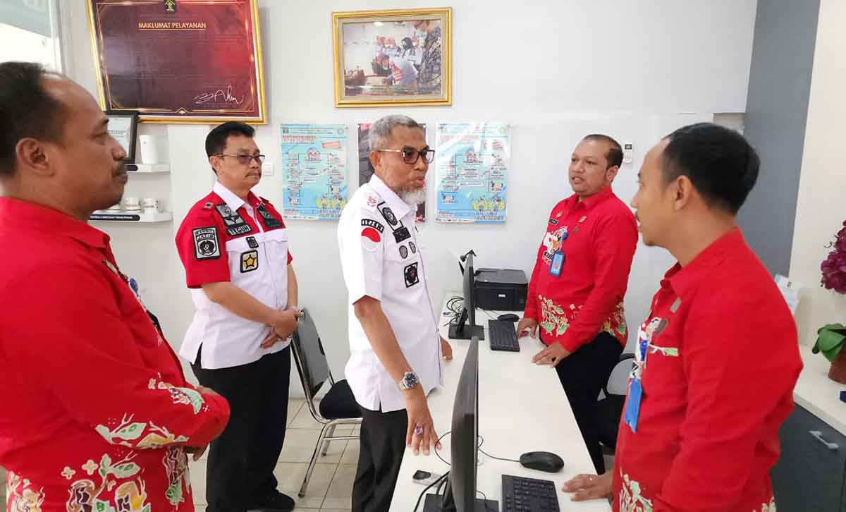 Kunjungi Bapas Dan Lapas Jember, Irjen Kemenkumham Berpesan 7 Karakter ...