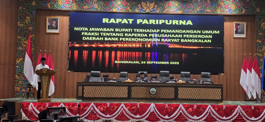 Lukman Hakim, Bupati Bangkalan saat menyampaikan nota jawaban dalam rapat paripurna DPRD Bangkalan