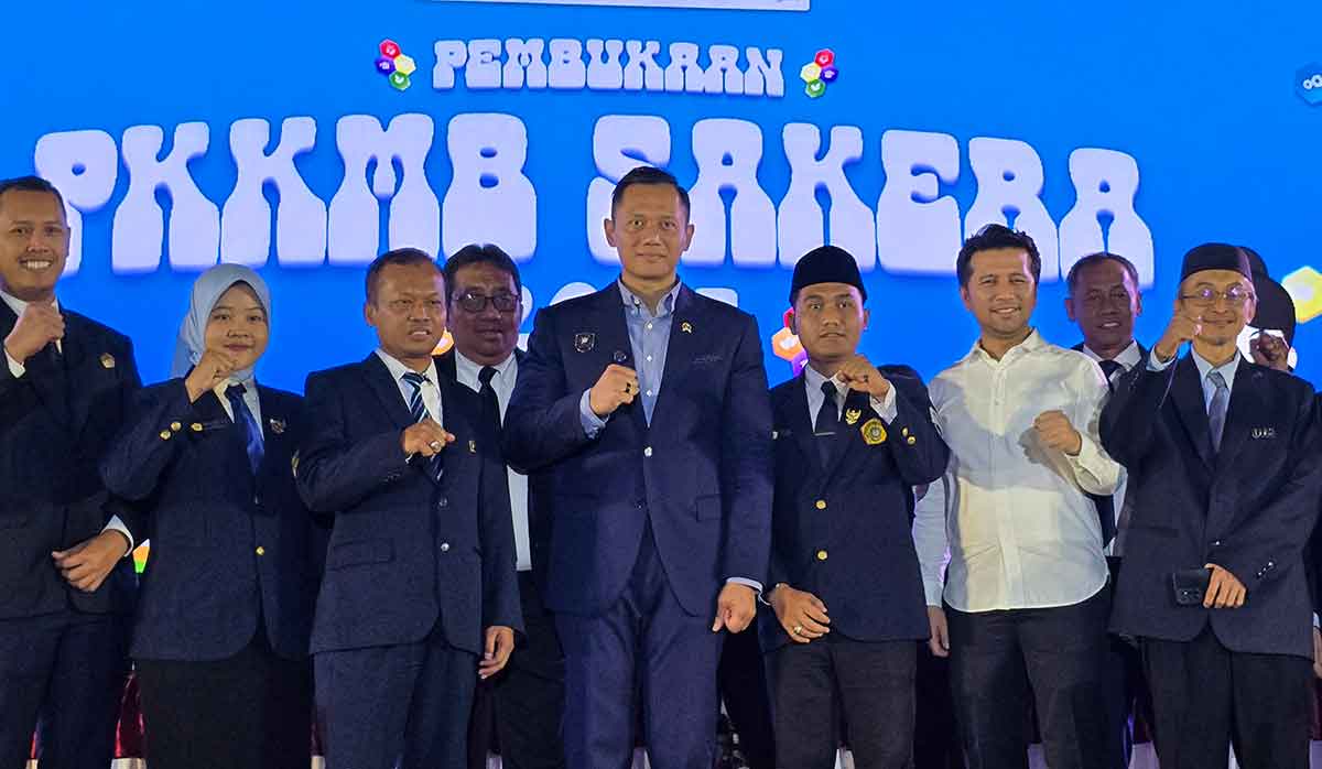 Menko AHY saat menghadiri PKKMB UTM.