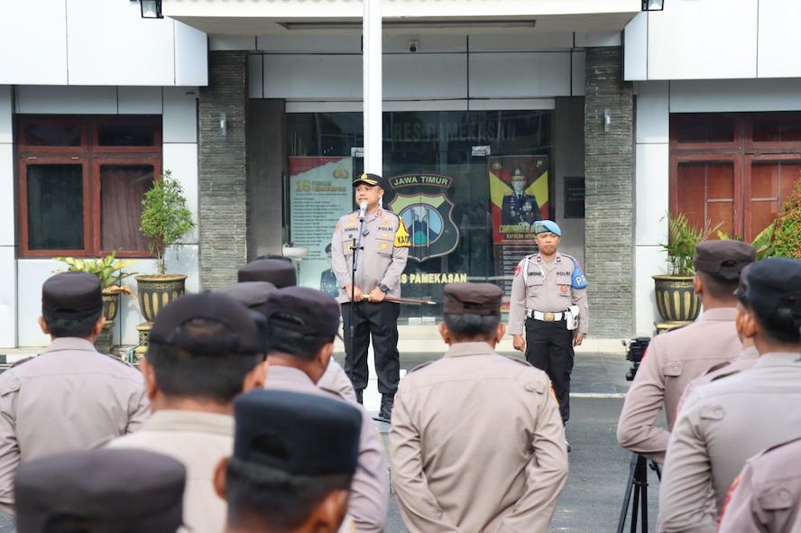 Apel pagi Polres Pamekasan
