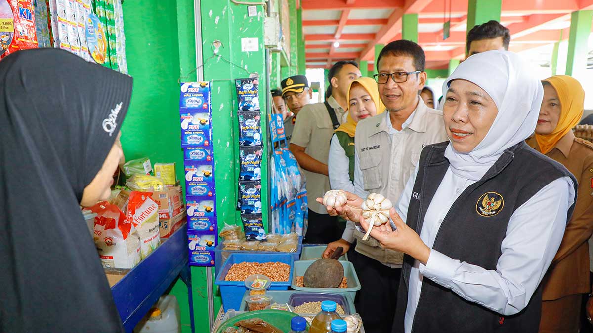 Tinjau Pasar Banjarejo, Gubernur Khofifah Pastikan Harga Stabil Jelang Idul Adha 2026
