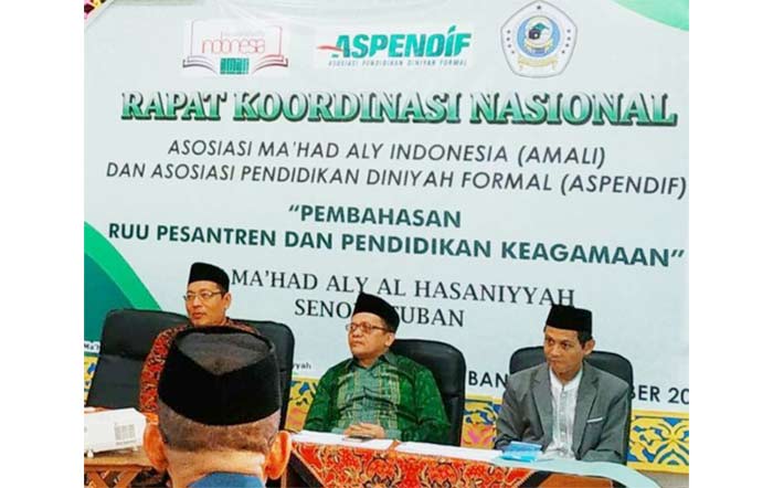 KH. Abdullah Hasyim, Abdul Djalal, dan KH. Fadlullah Turmudzi.