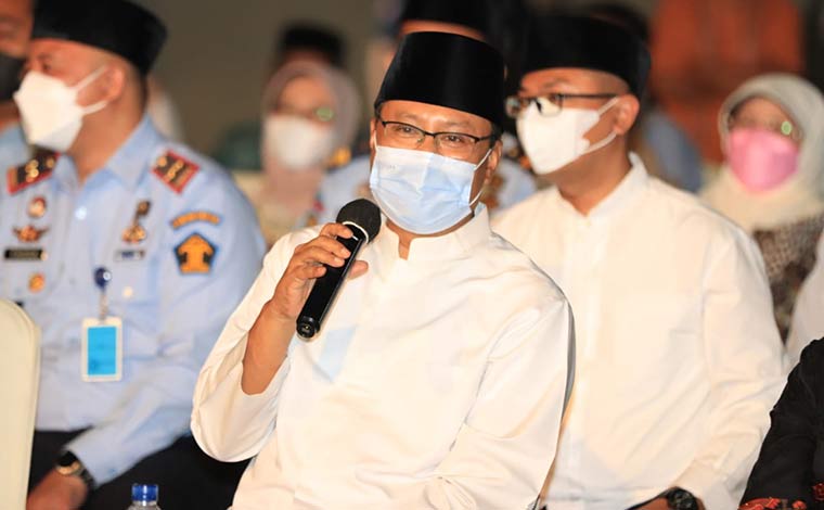 Wali Kota Pasuruan Gus Ipul saat memberikan sambutan dalam acara halal bihalal bersama warga Kota Pasuruan di seluruh penjuru dunia.