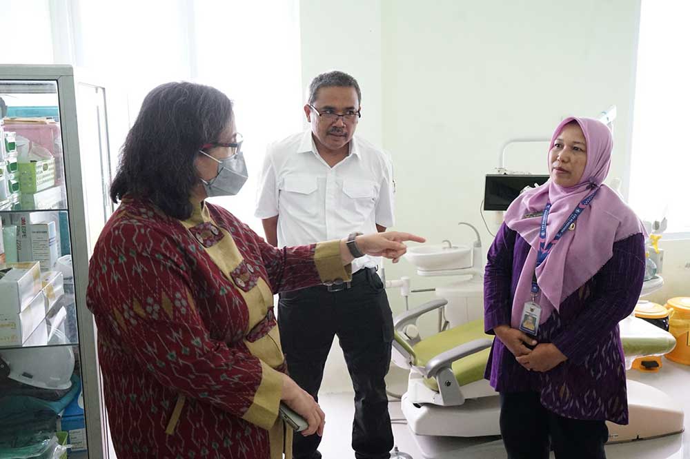 Pastikan Pelayanan Kesehatan Kota Kediri Baik, Pj Zanariah Tinjau Beberapa Puskesmas