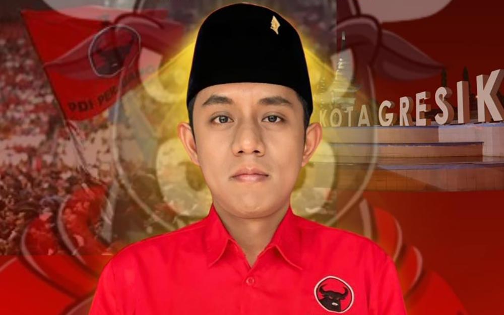 Chesy Bima Laksana, Ketua PAC PDIP Kebomas.